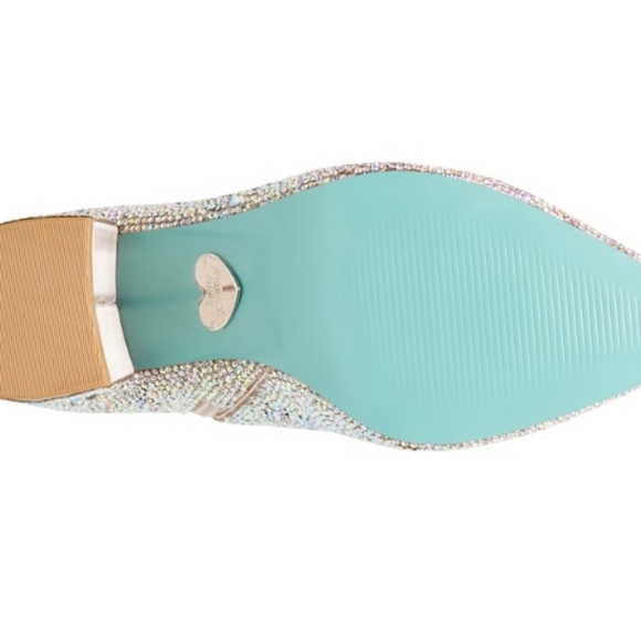 Rhinestone Boots - Picture 2 of 8